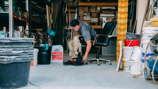 Mit Clogs für Handwerker punkten: Wilhelm Frank bei „Höhle der Löwen“