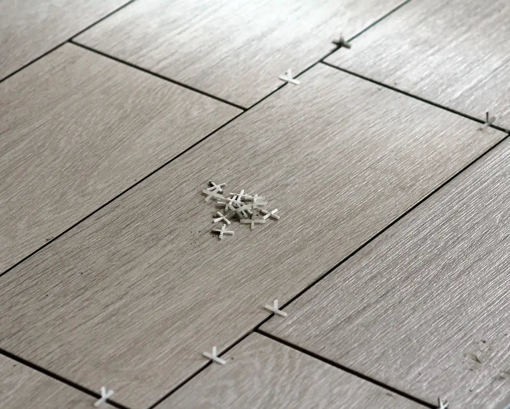 Fliesenleger-Zubehör online kaufen – technische Auswahlkriterien